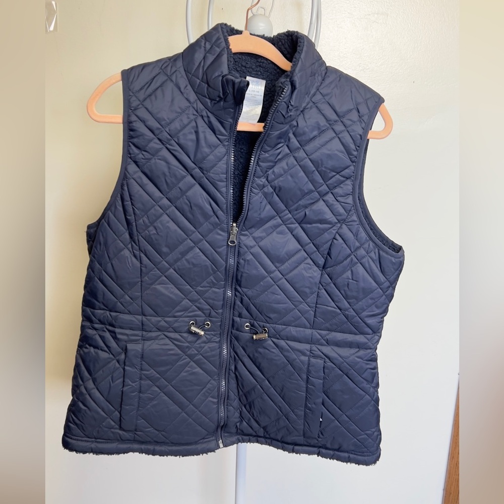 Time and Tru Navy Quilted Vest